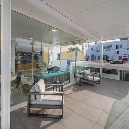 Guinate Club Apartment