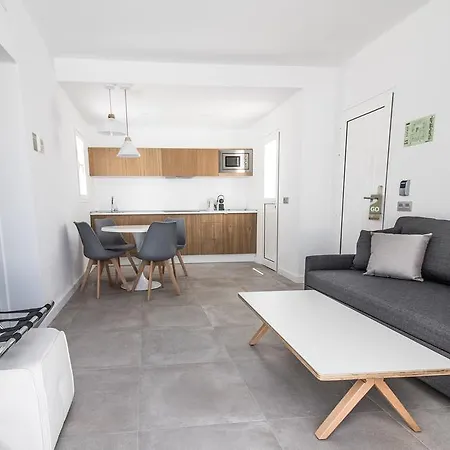 Apartment Guinate Club