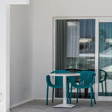 Guinate Club Apartment