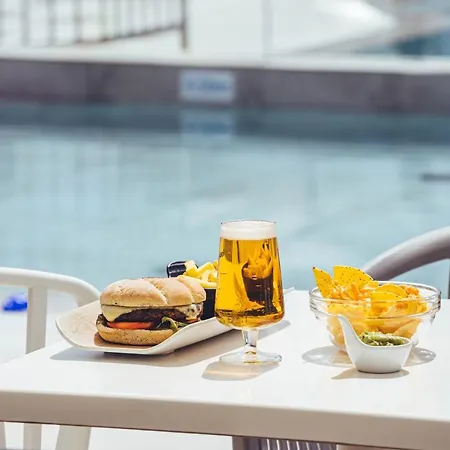 Apartment Guinate Club *