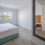 Apartment Guinate Club